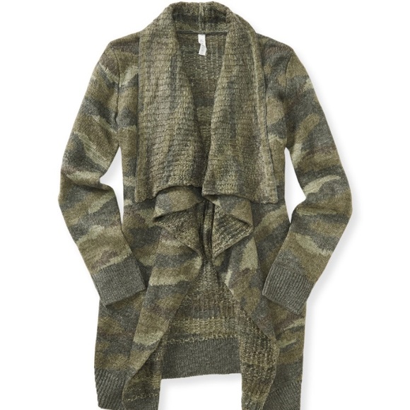 Aeropostale Sweaters - Aeropostale Camo Sweater Size Small